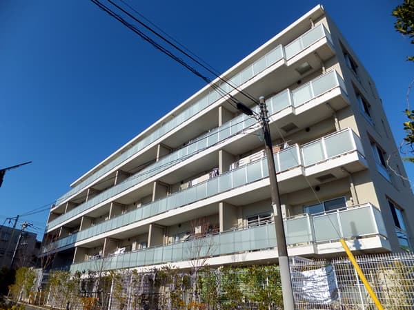 アールブラン新百合ヶ丘 1