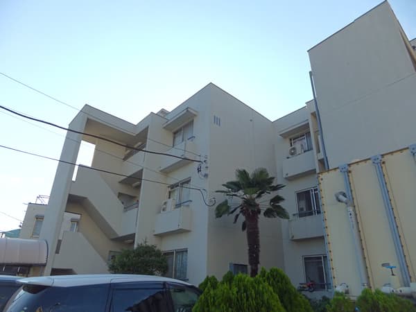 メゾンドリビエラ大倉山 3