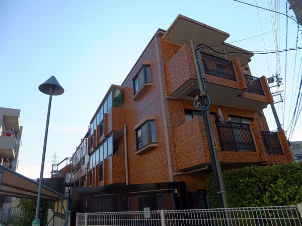 ニックシルクハイム大倉山 3