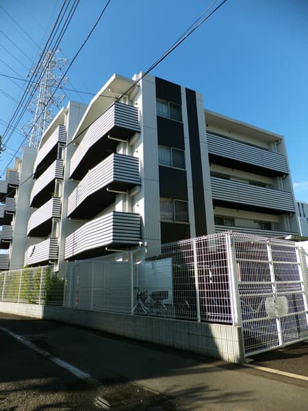 グランアジール大倉山 3