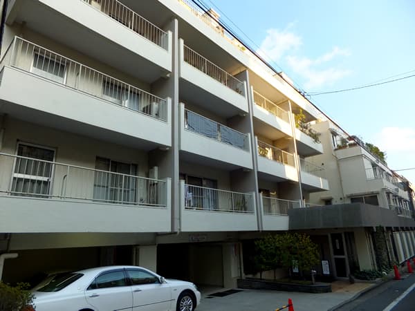 ヴィラロイヤル代々木 3