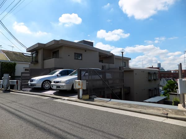 セザール大倉山 2