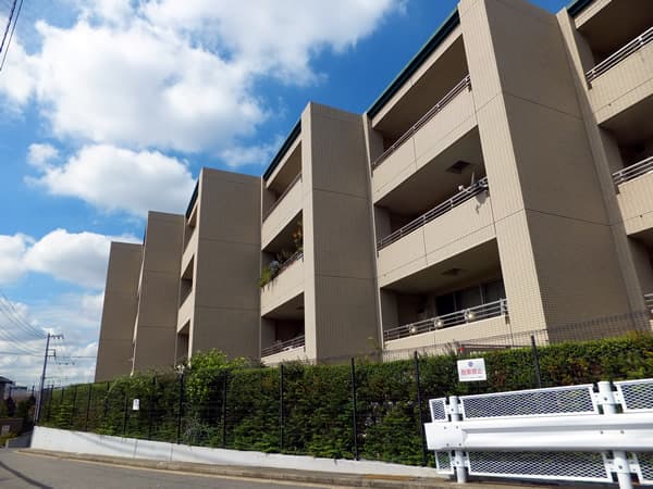 ディグニコート大倉山ヒルズ 4