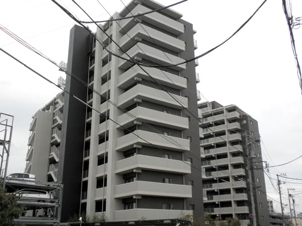 レーベンリヴァーレグラセス 1