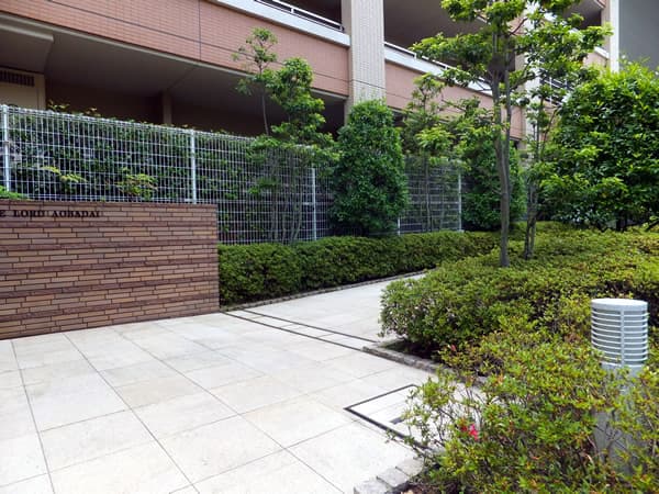 小田急コアロード青葉台 3