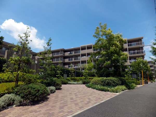 ドレッセあざみ野ガーデンシエスタ 1