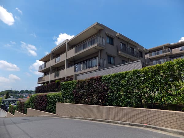 ドレッセあざみ野ガーデンシエスタ 3