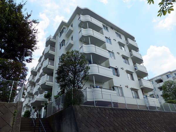 ガーデンハイツあざみ野1号棟 1