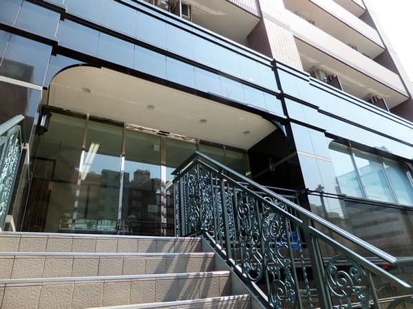 グリフィン横浜・東口参番館 4