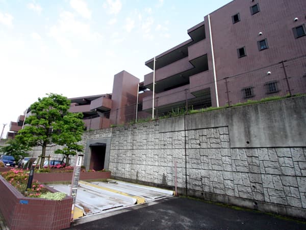 ファミールヒルズ百合ヶ丘 3