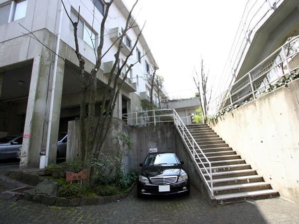 ゆりが丘ヴィレッジ11棟 1