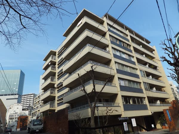 秀和青山レジデンス 1