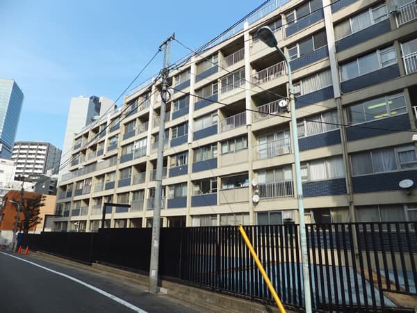 秀和青山レジデンス 6