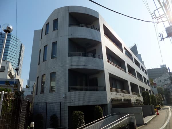 アールブラン目黒青葉台 3