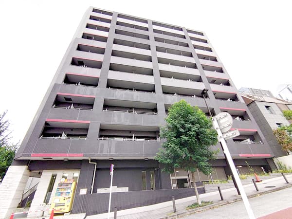 アヴァンツァーレ新宿ピアチェーレ 4