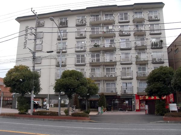 大倉山シュロス 2