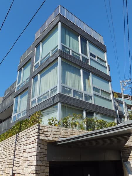 プレステージ上目黒諏訪山 2