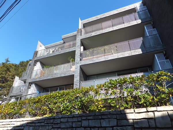 プレステージ上目黒諏訪山 3