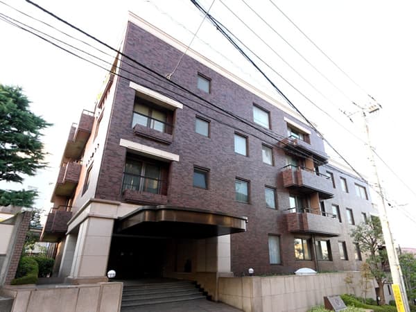 ロワヴェール市ヶ谷左内坂 1