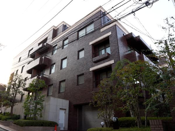 ロワヴェール市ヶ谷左内坂 2