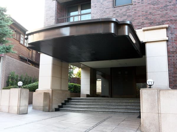 ロワヴェール市ヶ谷左内坂 3