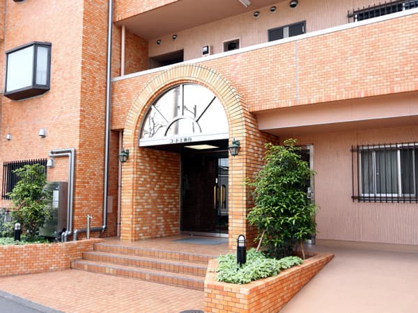 コート上池台 1