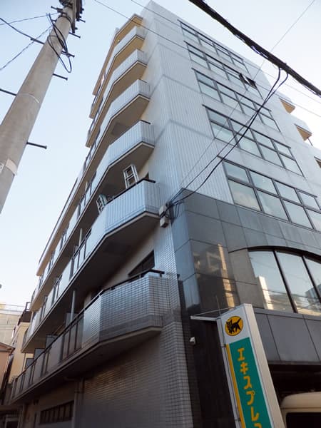 セザール大塚 4