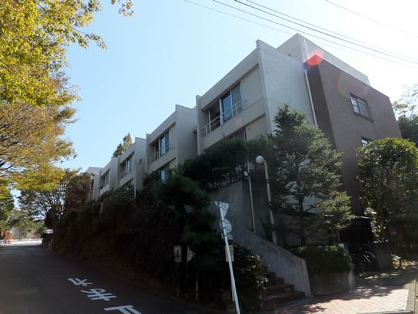 大倉山ヒルタウン8号棟 2