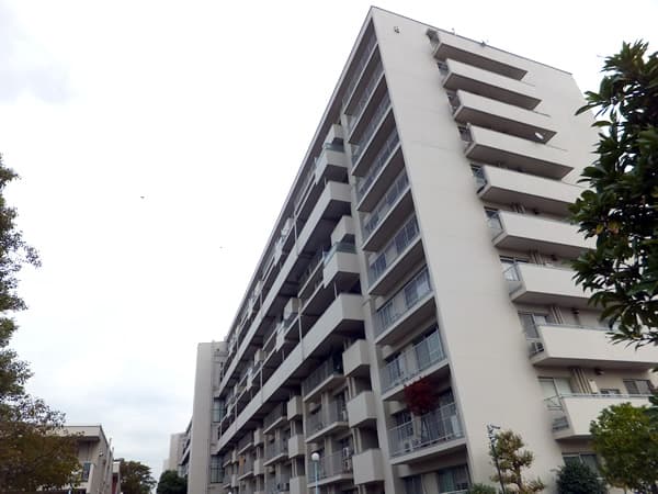 大倉山ハイム8号棟 1