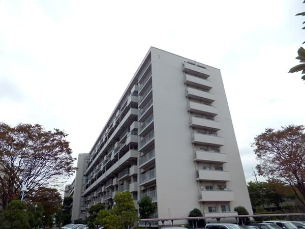 大倉山ハイム7号棟 1