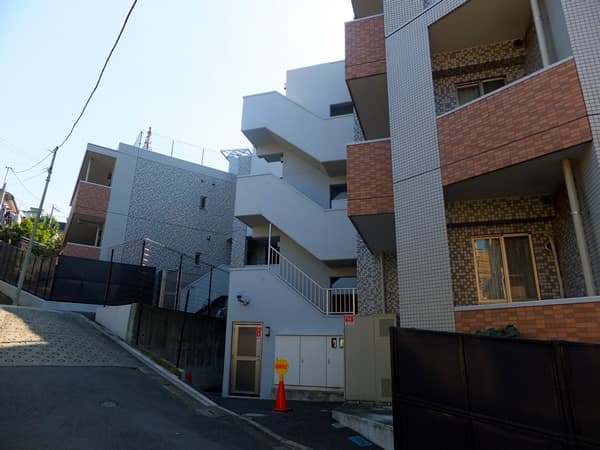 ベイヒルズ横濱大倉山 3