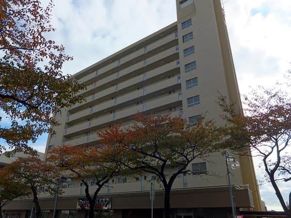 たまプラーザ駅前分譲共同住宅 4