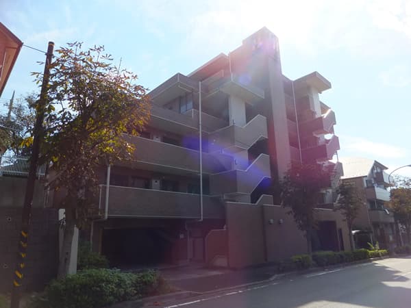 モナークロイヤルステージ仲町台 3