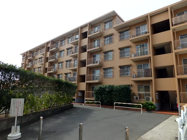 シャンボール新横浜 1