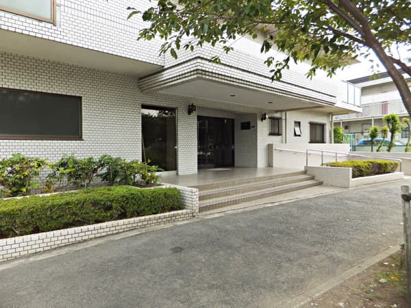 ニックアーバンハイム大倉山 3