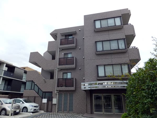 ナイスアーバン大倉山 1