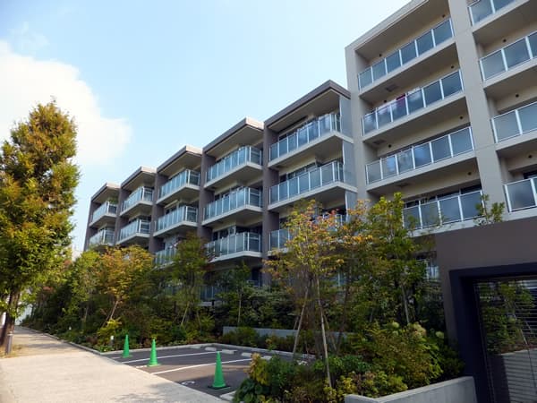 グランドメゾン仲町台 1