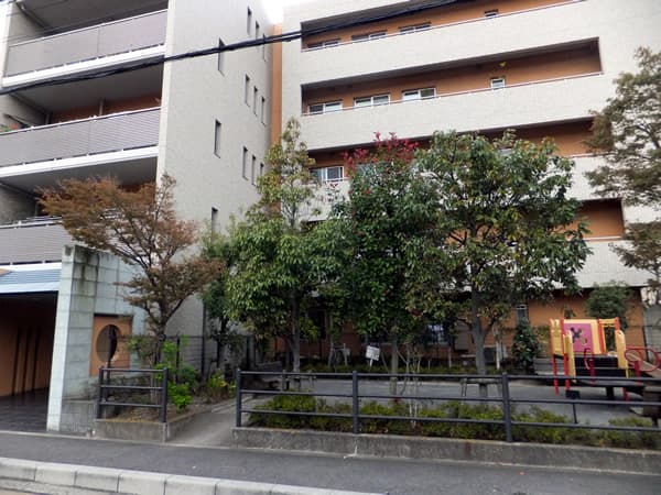 フォルスコート鎌倉台町 1