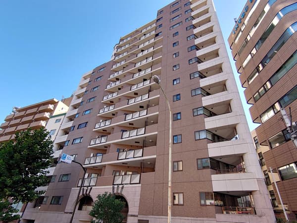 フリーディオ四谷3丁目 1