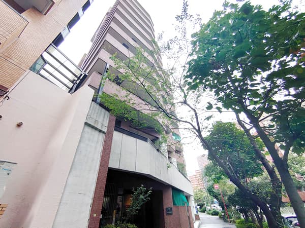 マンション新宿御苑 1