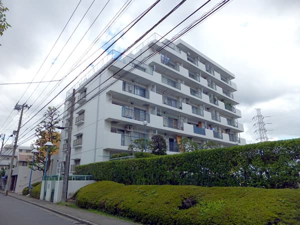 大倉山フラット 1