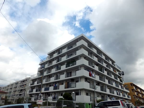 大倉山フラット 3