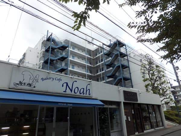 大倉山フラット 4