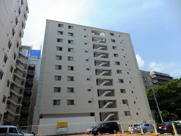 エルズ新横浜プリズムピラー 3