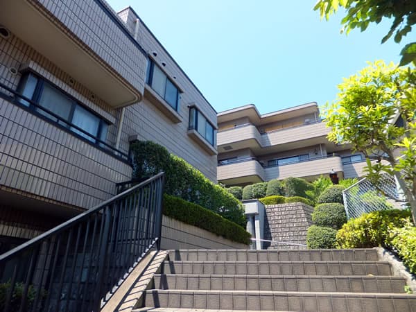 グランフォルム菊名 1