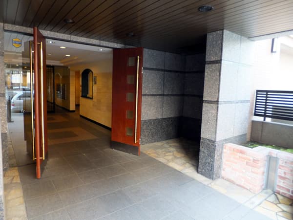 クレストフォルム横浜グランウエスト 7