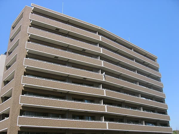 プラハ横浜センター南ステーションガーデン 1