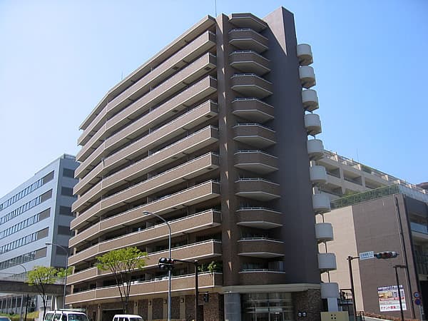 プラハ横浜センター南ステーションガーデン 2