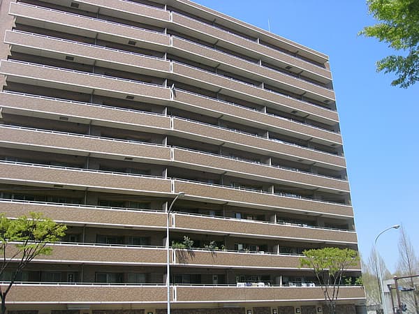 プラハ横浜センター南ステーションガーデン 3