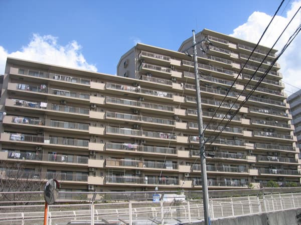 ウエストエミナンス 1